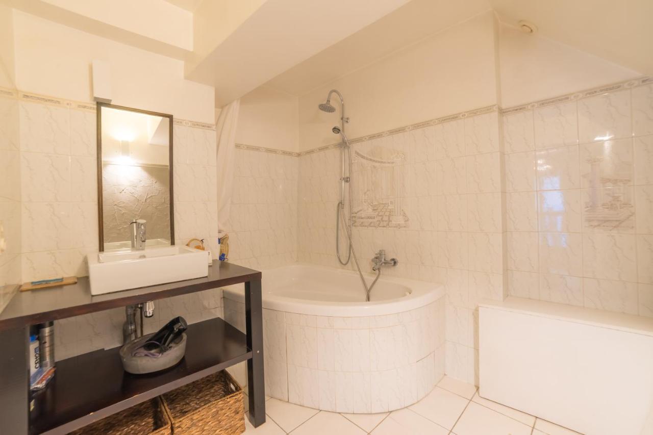 Appartements Atypiques Centre Ville Анси Екстериор снимка